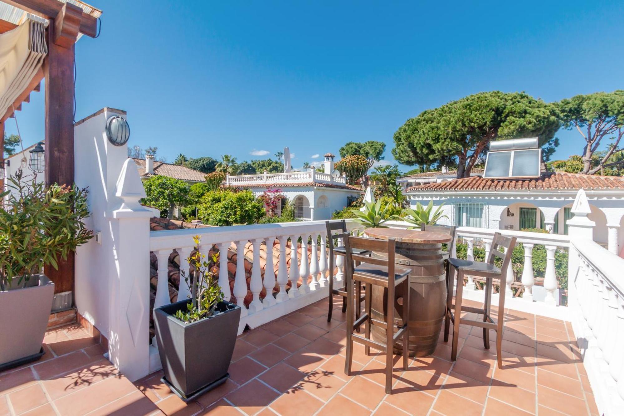 Villaer Costabella *
